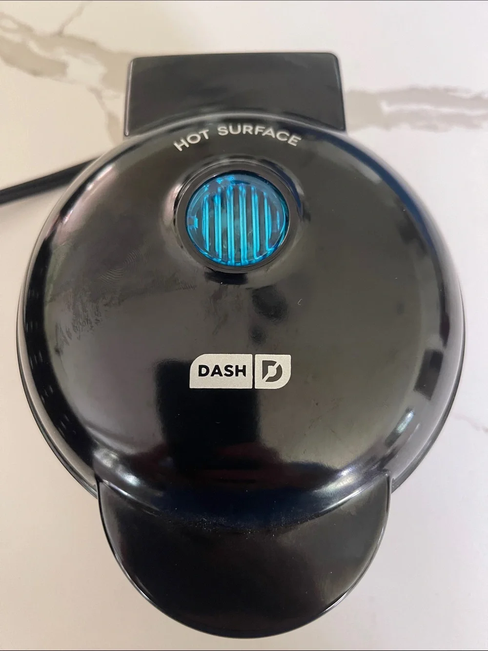 Ash Black Mini Waffle Maker – Compact Kitchen Tool